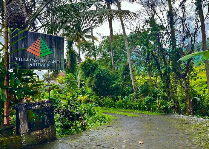 Pastiny Santy * Sidemen (Bali)